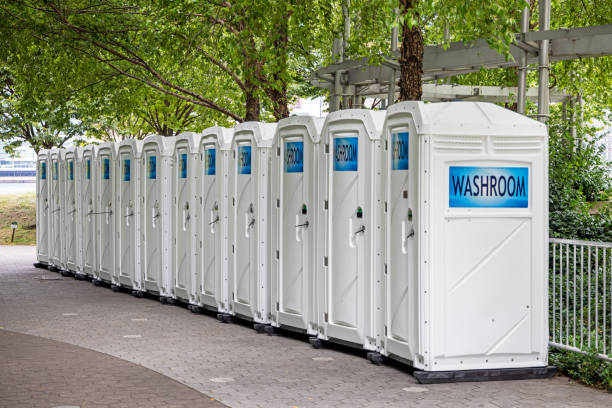 Porta potty delivery and setup in Winfield, IL